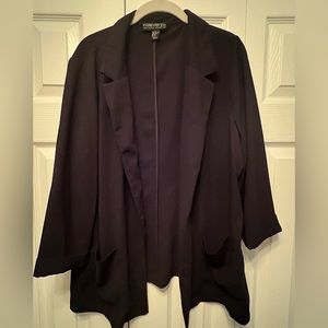 Never Worn! FOREVER 21 plus size 2X light Polyester Black Blazer
